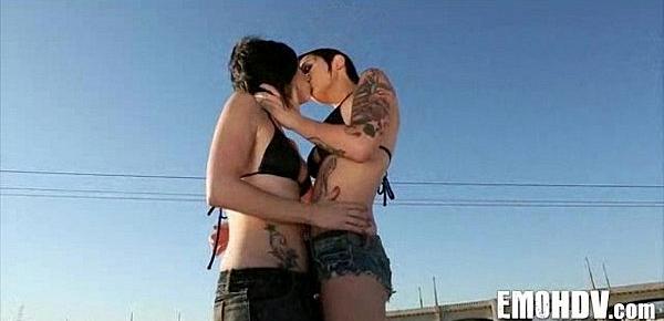  Hot emo lesbian babes 022